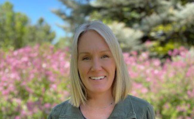 Shonda Chwialkowski, Counselor